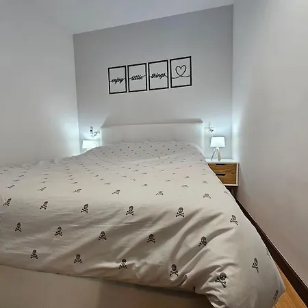 21a03 Atico Moderno Cabanaquinta * Aller
